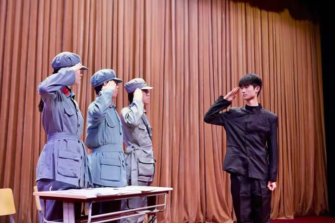 部分演出剧目图片 部分演出剧目图片