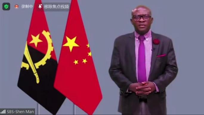 图为学员代表发言